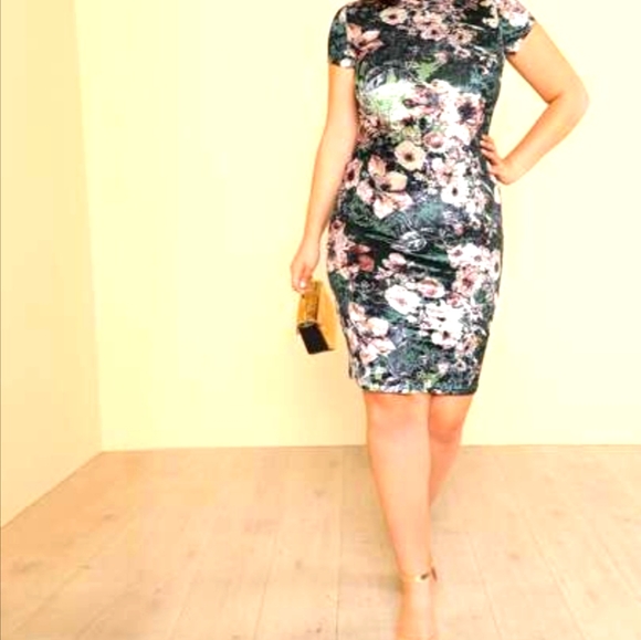 Beige by eci Dresses & Skirts - Beige by Eci dress size 10